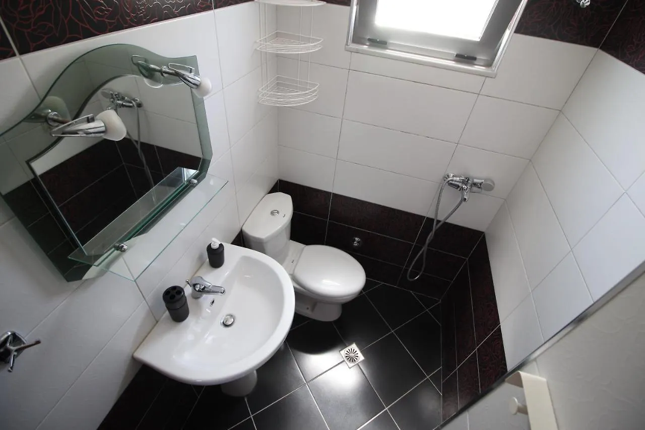 Erjon Apartments Ksamil