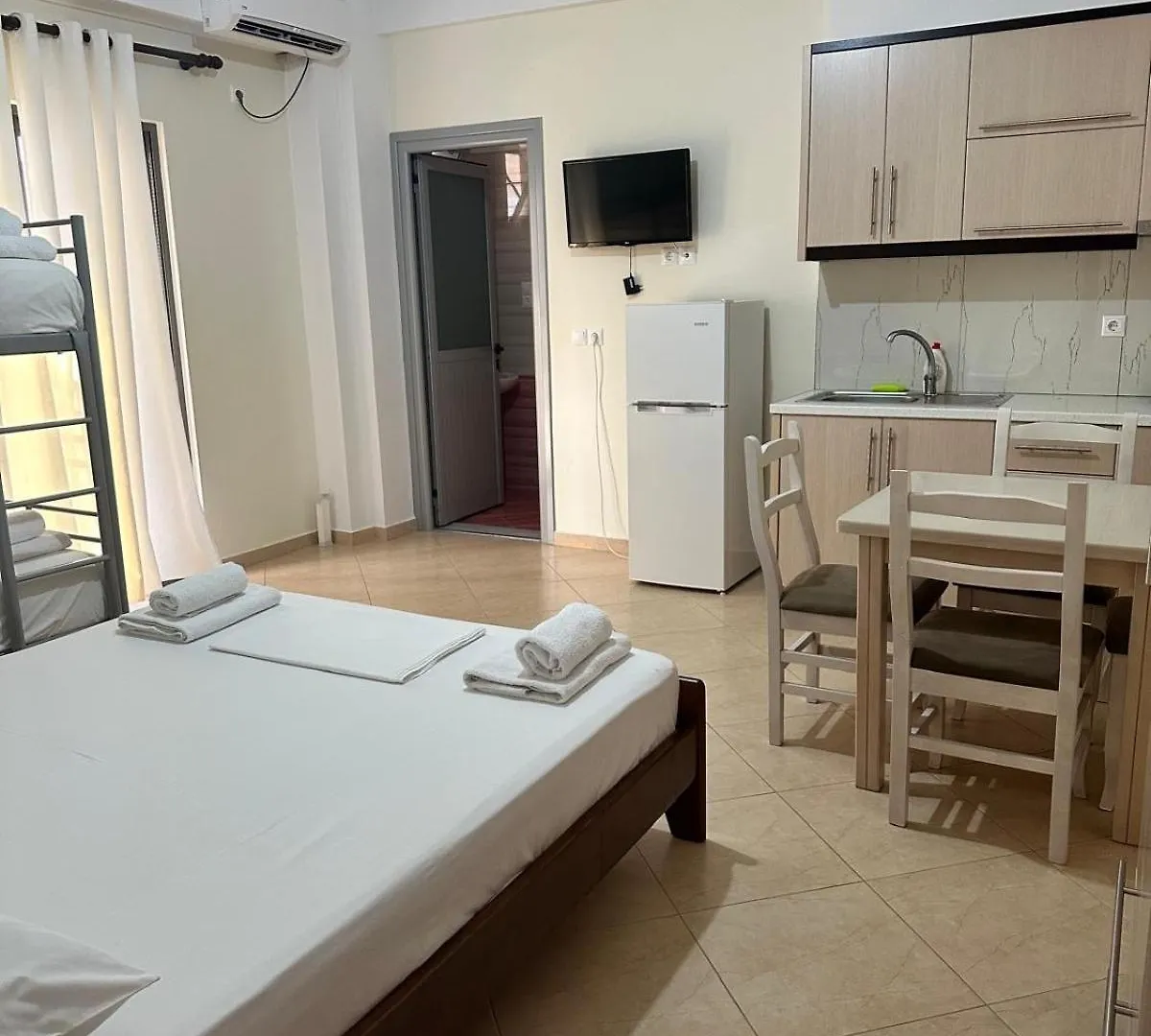 Erjon Apartments Ksamil Albania